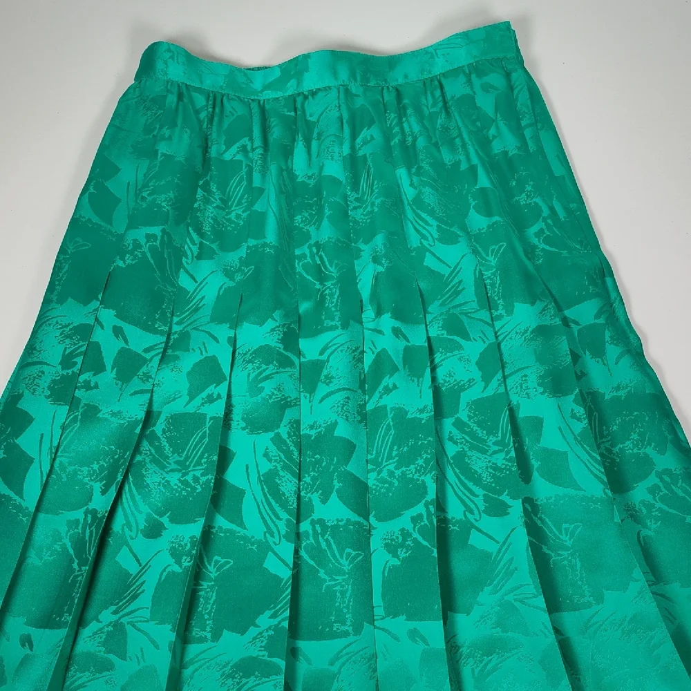 Vintage Neiman Marcus 100% silk emerald green skirt‎ set 6